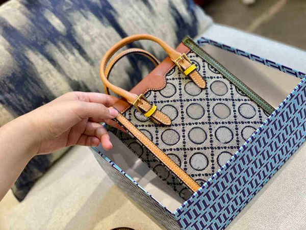 designer luxury women bag tory handbag tb fashion inclined shoulder bags versatile purses tories burchs totes large capacity saddle coal wal
designer luxury women bag tory handbag tb fashion inclined shoulder bags versatile purses tories burchs totes large capacity saddle coal wal