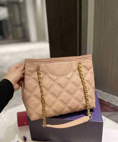 designer luxury women bag tory handbag tb fashion inclined shoulder bags versatile purses tories burchs totes large capacity saddle coal wal
designer luxury women bag tory handbag tb fashion inclined shoulder bags versatile purses tories burchs totes large capacity saddle coal wal