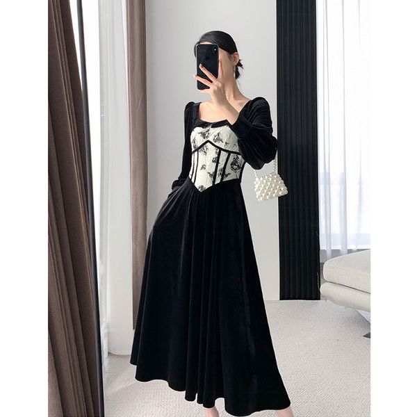 runway dresses french square neck in autumn and winter shows slim temperament. high end black velvet patchwork dress for women
runway dresses french square neck in autumn and winter shows slim temperament. high end black velvet patchwork dress for women