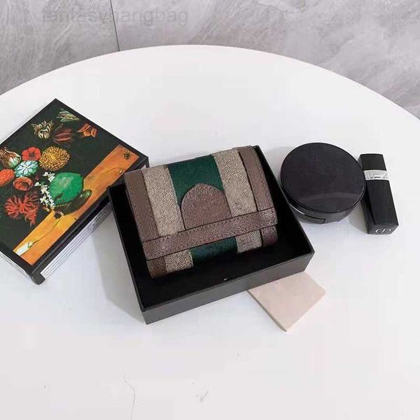 the new g 2020 classic red and green stripe card wallet folded type hand bag men and women wallets leather
the new g 2020 classic red and green stripe card wallet folded type hand bag men and women wallets leather