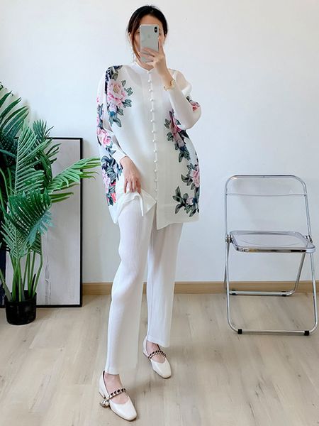 women's two piece pants pleated floral print set women single breasted long sleeve o neck wide leg summer female clothing 221121, White
women's two piece pants pleated floral print set women single breasted long sleeve o neck wide leg summer female clothing 221121, White