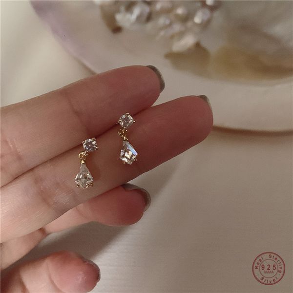 charm s925 sterling silver japanese water drop crystal earring light luxury temperament wedding 14k real gold plating jewelry 220920, Golden
charm s925 sterling silver japanese water drop crystal earring light luxury temperament wedding 14k real gold plating jewelry 220920, Golden