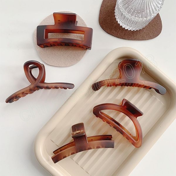 amber colors matte large hair claw clip women girl vintage brown big shark acrylic hairpin hair accessories, Slivery;golden
amber colors matte large hair claw clip women girl vintage brown big shark acrylic hairpin hair accessories, Slivery;golden