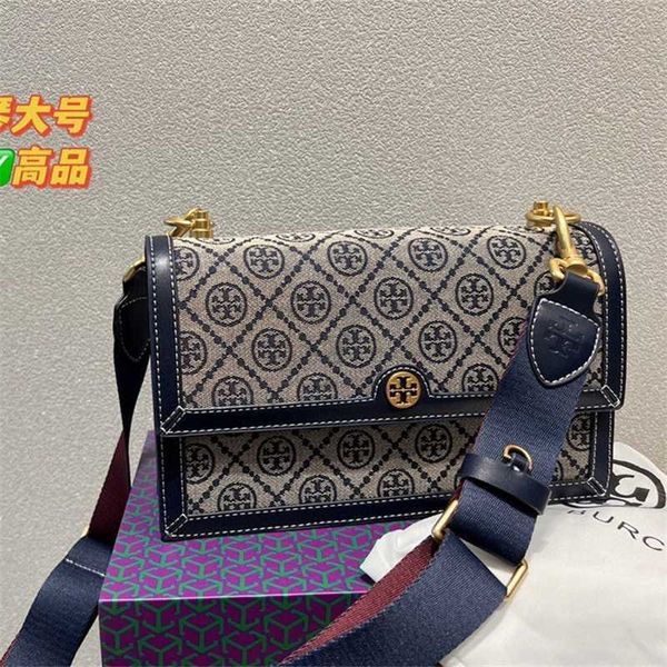 torysburchs designer handbag bags organ jacquard messenger one shoulder messenger large capacity fashion retro multi-layer small
torysburchs designer handbag bags organ jacquard messenger one shoulder messenger large capacity fashion retro multi-layer small