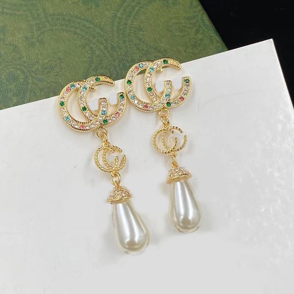 2022 new charm earrings fashion luxury brand designer gorgeous colored diamond pearl pendant pop party star earrings wedding jewelry with bo, Golden
2022 new charm earrings fashion luxury brand designer gorgeous colored diamond pearl pendant pop party star earrings wedding jewelry with bo, Golden