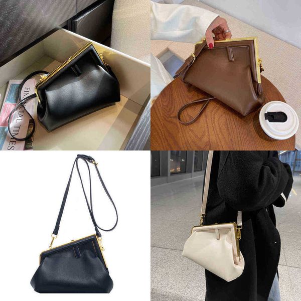 evening bags shoulder bag vintage handbags women clutches designers crossbody messenger trend soft leather 220825
evening bags shoulder bag vintage handbags women clutches designers crossbody messenger trend soft leather 220825