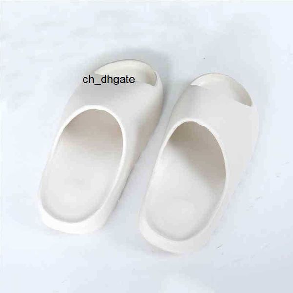 slides yeesys kanyes foam slippers rubber designer with tag 2022 men women flip flops desert sand bone resin beige earth brown foam rubber, Black
slides yeesys kanyes foam slippers rubber designer with tag 2022 men women flip flops desert sand bone resin beige earth brown foam rubber, Black