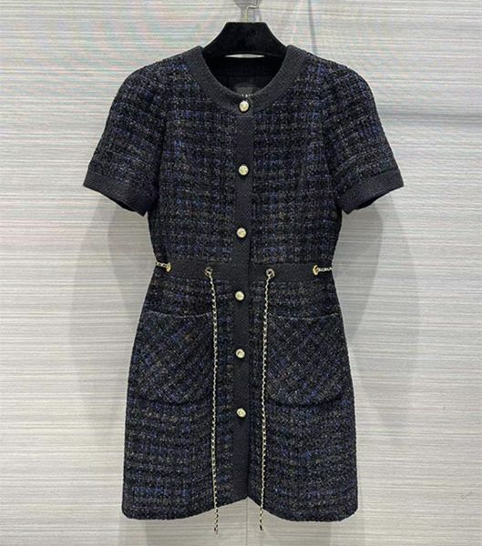 wool & blends european and american men's wear 2022 winter new style short sleeve round neck single breasted fashion chain tweed dress, Black
wool & blends european and american men's wear 2022 winter new style short sleeve round neck single breasted fashion chain tweed dress, Black