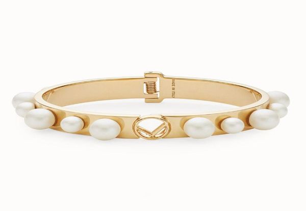 luxury designer bracelet for womens brand classic letters fashion gold bracelets pearl bangle silver diamond jewelry 2024049, Black
luxury designer bracelet for womens brand classic letters fashion gold bracelets pearl bangle silver diamond jewelry 2024049, Black
