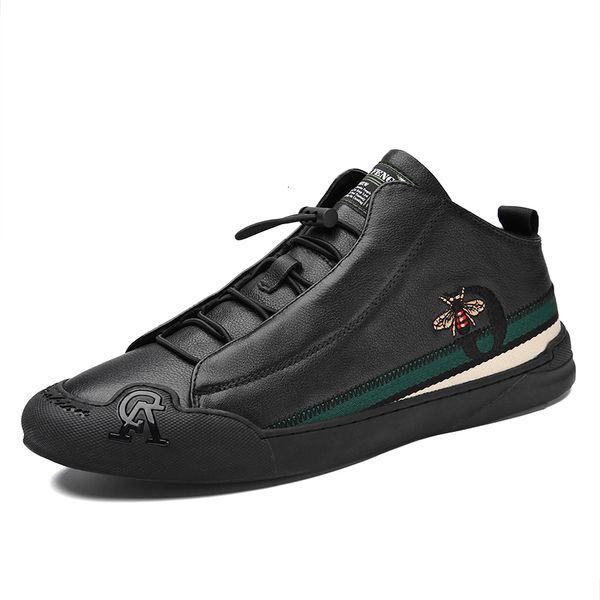 boots autumn men ankle fashion bee flat leather shoes casual high-cut slip-on male business party footwear 221121, Black 
boots autumn men ankle fashion bee flat leather shoes casual high-cut slip-on male business party footwear 221121, Black