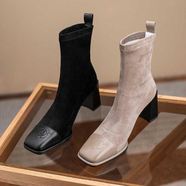 camellia spring boots square head high heel short boots for women 2022 new style slim boots thick, Black
camellia spring boots square head high heel short boots for women 2022 new style slim boots thick, Black
