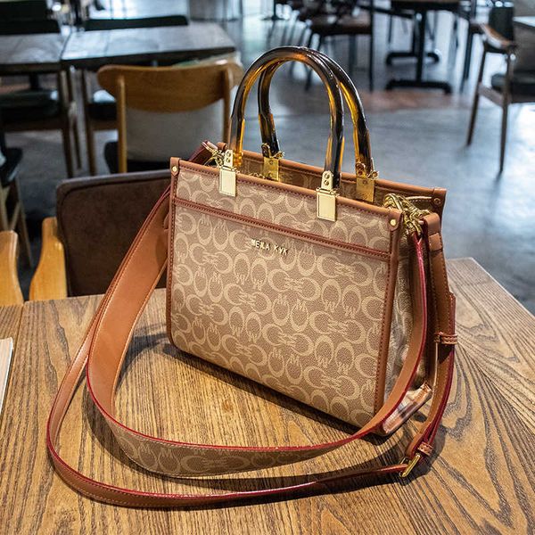 stores wholesale design bags low prices handbag women's 2023 new summer middle aged fashion atmosphere large capacity messenger mother&
stores wholesale design bags low prices handbag women's 2023 new summer middle aged fashion atmosphere large capacity messenger mother&