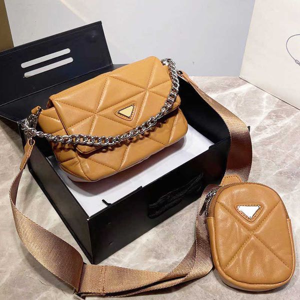 luxury designer shoulder bag women fashion crossbody casual half moon hobo bags handbags clutches diagonal bags letter twill 2-in-1 handbag
luxury designer shoulder bag women fashion crossbody casual half moon hobo bags handbags clutches diagonal bags letter twill 2-in-1 handbag