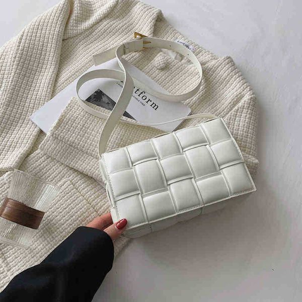 bags women classic designer handbags bottegass spring woven large lattice pillow bag tofu messenger leisure versatile small square z268
bags women classic designer handbags bottegass spring woven large lattice pillow bag tofu messenger leisure versatile small square z268