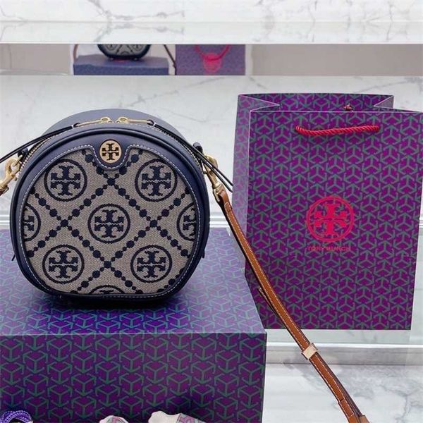 torysburchs designer handbag bags female women's one shoulder messenger round cake fashionable and versatile leisure small round high-g
torysburchs designer handbag bags female women's one shoulder messenger round cake fashionable and versatile leisure small round high-g