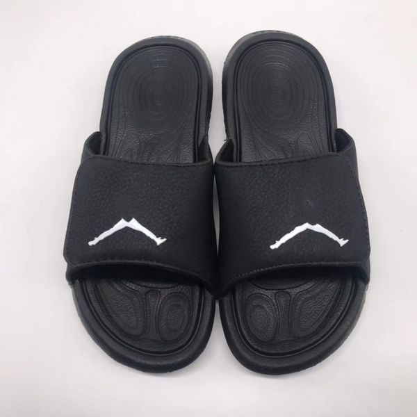 new couple fashion slippers designer sandals sports beach shoes outdoor non slip letter sports rubber flat bottom jelly color indoor 36-45, Black
new couple fashion slippers designer sandals sports beach shoes outdoor non slip letter sports rubber flat bottom jelly color indoor 36-45, Black