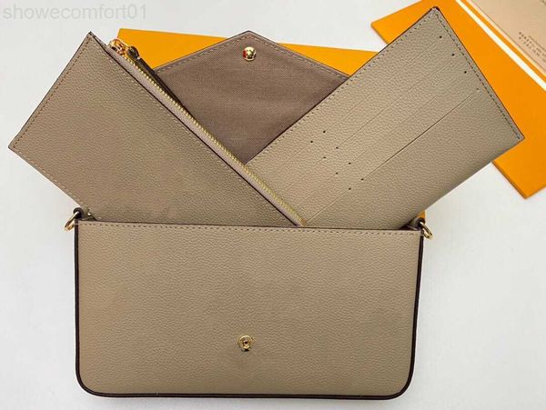bold shoulder bag felicie pochette dove grey empreinte leather with cream flower print envelope detachable gold chain 3 multi clutch
bold shoulder bag felicie pochette dove grey empreinte leather with cream flower print envelope detachable gold chain 3 multi clutch