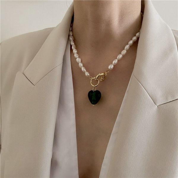 chokers vintage baroque irregular natural pearl necklaces for women girl blue color heart linked chain pendant necklace jewelry 221121, Golden;silver
chokers vintage baroque irregular natural pearl necklaces for women girl blue color heart linked chain pendant necklace jewelry 221121, Golden;silver