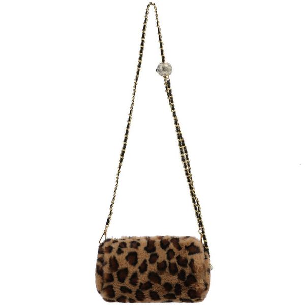 waist bags designer day clutch real rabbit fur handbag party purse women round circular dumplings ruched pillow pouch 221119
waist bags designer day clutch real rabbit fur handbag party purse women round circular dumplings ruched pillow pouch 221119
