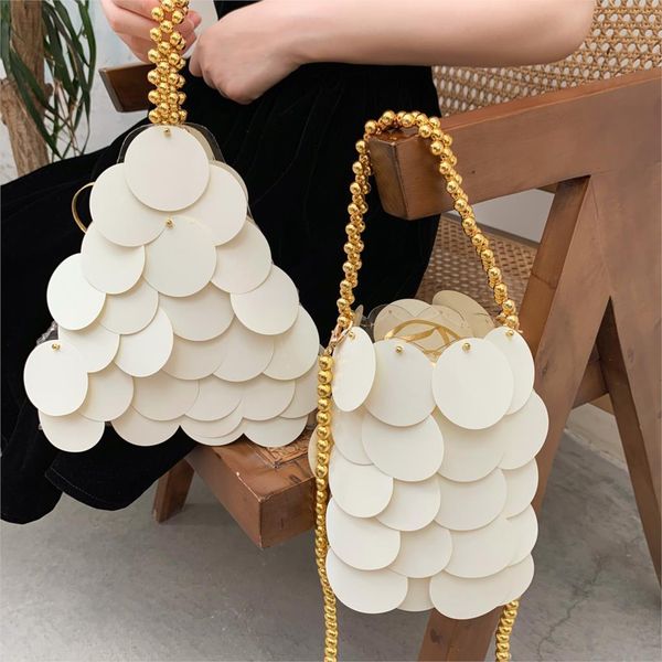 waist bag luxury designer natural shell flakes golden bead acrylic chain woven bag evening clutch female holiday handbag 221119
waist bag luxury designer natural shell flakes golden bead acrylic chain woven bag evening clutch female holiday handbag 221119