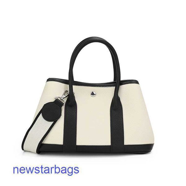 designer herme party garden online shop tiktok handbag women 2022 fashion large capacity bag versatile wide shoulder strap one crossbody
designer herme party garden online shop tiktok handbag women 2022 fashion large capacity bag versatile wide shoulder strap one crossbody