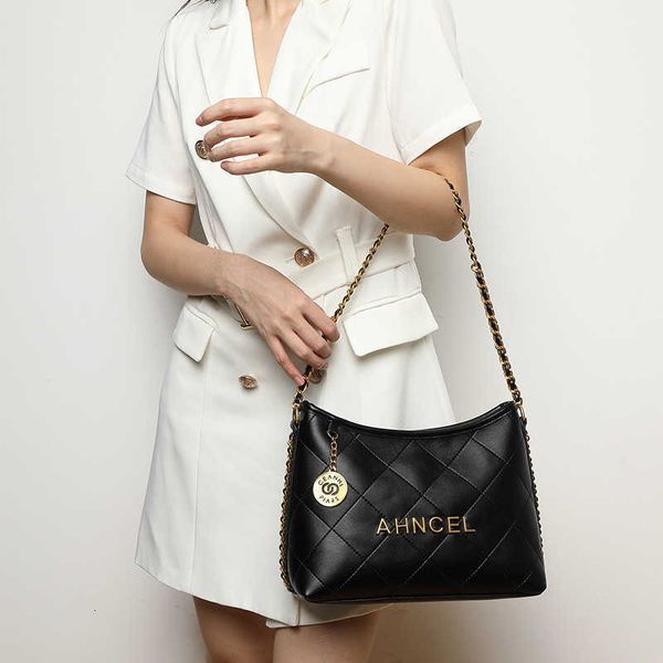 stores wholesale design bags low prices female 2023 autumn and winter new crossbody horizontal cowhide chain postman leather women's
stores wholesale design bags low prices female 2023 autumn and winter new crossbody horizontal cowhide chain postman leather women's