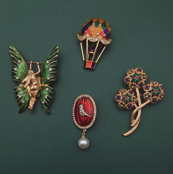 elegant chinese vintage enamel brooches for women gifts high end corsage accessories decorative pins for clothes, Gray
elegant chinese vintage enamel brooches for women gifts high end corsage accessories decorative pins for clothes, Gray