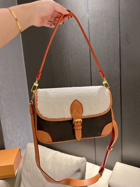 womens winter wool fashion shoulder bag luxury quality designer bags handbags paris style brown flower printed cowhide cross body handbag la
womens winter wool fashion shoulder bag luxury quality designer bags handbags paris style brown flower printed cowhide cross body handbag la