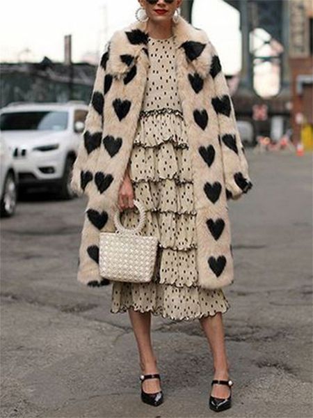 women blends winter warm faux fur coat love pattern long turn down collar plush classic loose 221119, Black
women blends winter warm faux fur coat love pattern long turn down collar plush classic loose 221119, Black