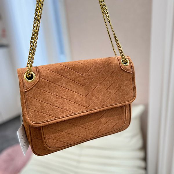 27cm chain niki shoulder bag suede handbags purse fashion letters gold hardware interior zip pocket women crossbody messenger bags
27cm chain niki shoulder bag suede handbags purse fashion letters gold hardware interior zip pocket women crossbody messenger bags