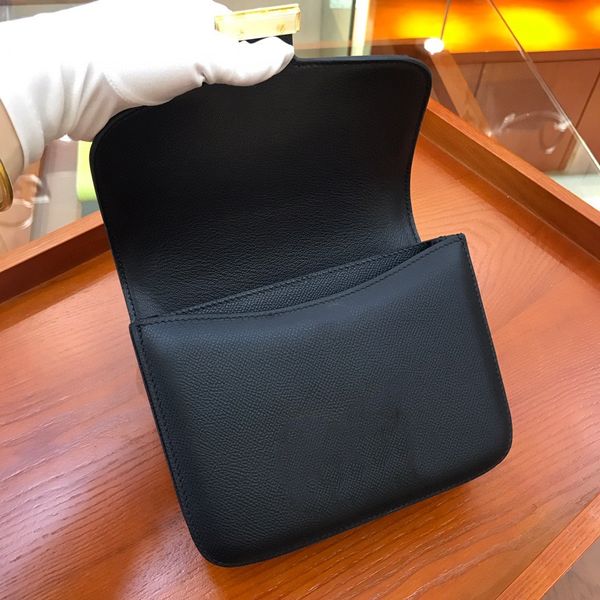 18cm totes mini handbag women shoulder bag designers purse handmade quality with wax line stitching epsome leather many colors to choose
18cm totes mini handbag women shoulder bag designers purse handmade quality with wax line stitching epsome leather many colors to choose