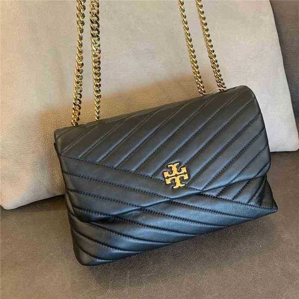 t0ryburchs designer handbags high baiyun grade cowhide clamshell chain with interlayer fashionable women's bag shoulder crossbody bag
t0ryburchs designer handbags high baiyun grade cowhide clamshell chain with interlayer fashionable women's bag shoulder crossbody bag