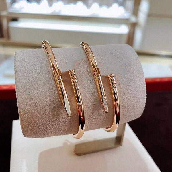 classic bracelet gold and silver designer titanium steel cuff bracelet diamond wedding jewelry gift for women men, White
classic bracelet gold and silver designer titanium steel cuff bracelet diamond wedding jewelry gift for women men, White