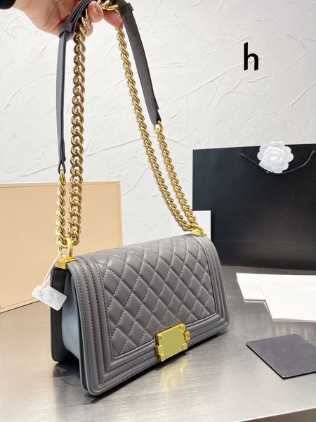 luxury tote brand shoulder bag crossbody handbag genuine leather designer messenger bags 5a quality lambskin 25cm gold chain quilted double
luxury tote brand shoulder bag crossbody handbag genuine leather designer messenger bags 5a quality lambskin 25cm gold chain quilted double
