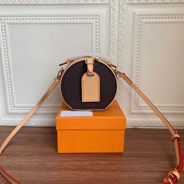 shoulder coated bags round purse genuine leather cake bag classic crossbody women canvas evening clutch removable adjustable strap handbag
shoulder coated bags round purse genuine leather cake bag classic crossbody women canvas evening clutch removable adjustable strap handbag