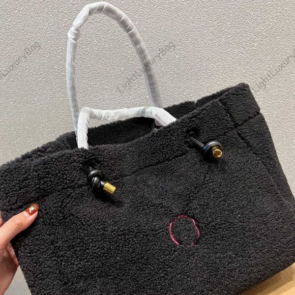 luxurys designers la bags women handbags ladies designer messenger composite lady clutch bag shoulder the tote female purse wallet size 2211
luxurys designers la bags women handbags ladies designer messenger composite lady clutch bag shoulder the tote female purse wallet size 2211