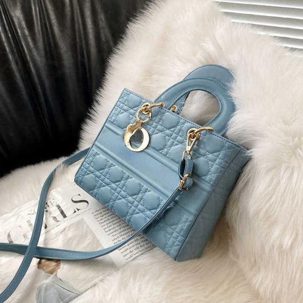 lady totes bags luxury diamond handbag pu shoulder messenger bag designer purses for women diana same tote 24cm
lady totes bags luxury diamond handbag pu shoulder messenger bag designer purses for women diana same tote 24cm