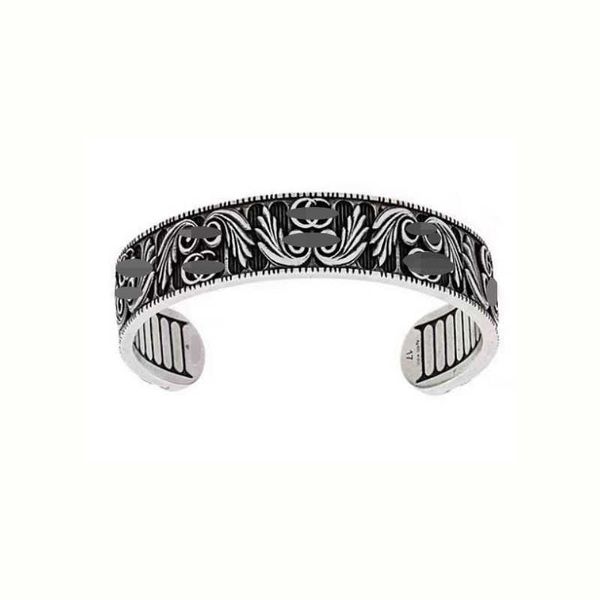 2023 designer new jewelry sterling silver used by male and female lovers double skull head carving green enamel bracelet, Black
2023 designer new jewelry sterling silver used by male and female lovers double skull head carving green enamel bracelet, Black
