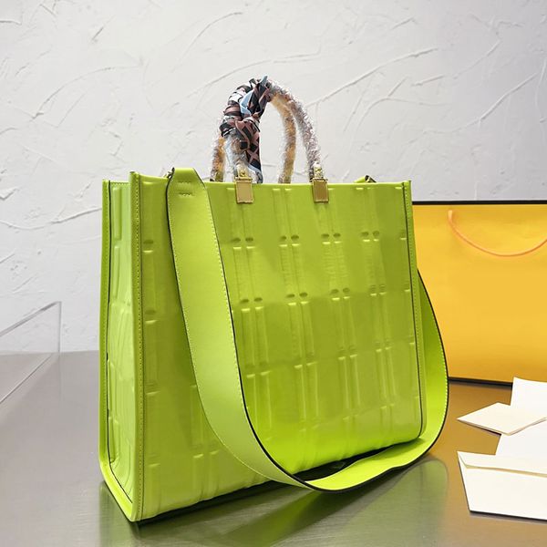 35cm sunshine handbag tote shopping bag removable strap raised letter tortoise handle gold hardware women crossbody bags large capacity pock
35cm sunshine handbag tote shopping bag removable strap raised letter tortoise handle gold hardware women crossbody bags large capacity pock