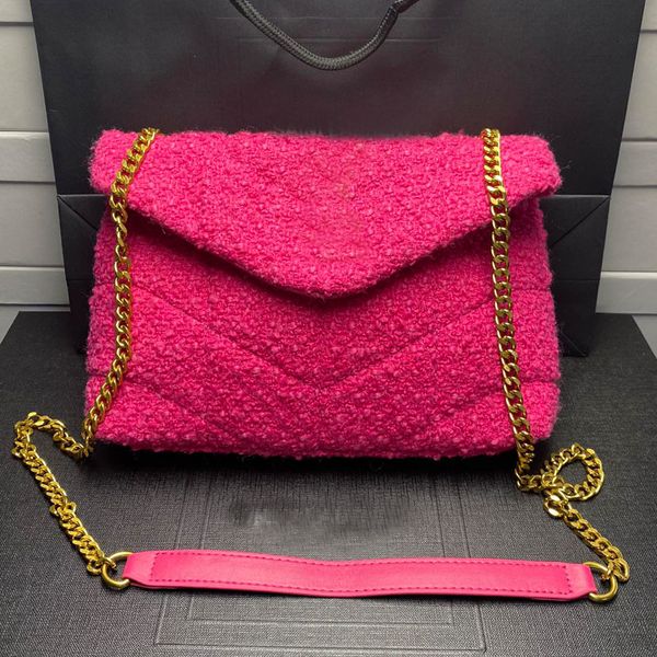 quilted woolen crossbody bag tweed messenger bags stitching handbag flap purse fashion gold letter sliding chain inside zipper pocket
quilted woolen crossbody bag tweed messenger bags stitching handbag flap purse fashion gold letter sliding chain inside zipper pocket