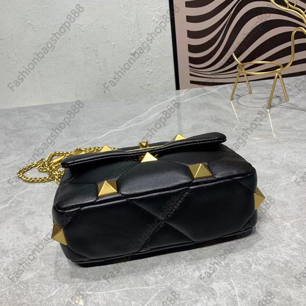 fashion designer messenger bag handbags one shoulder roman stud metal rivet chain bag quilted sheepskin handbag removable shoulder
fashion designer messenger bag handbags one shoulder roman stud metal rivet chain bag quilted sheepskin handbag removable shoulder