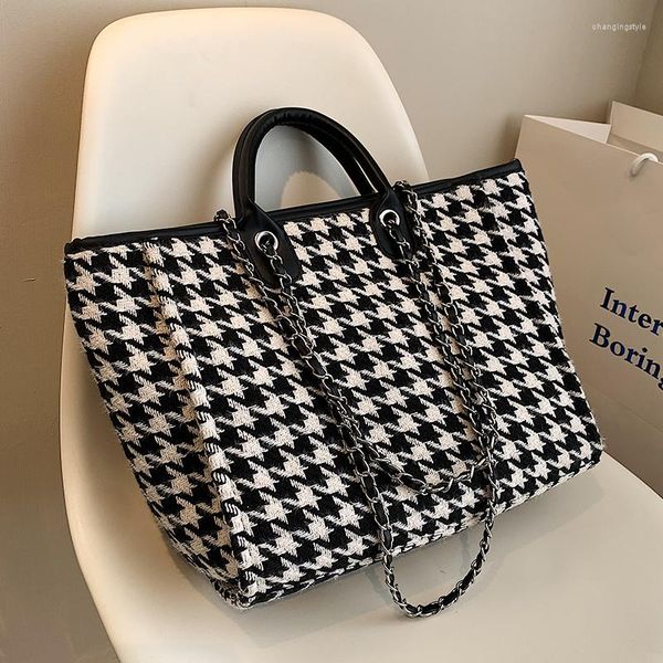 evening bags lattice large tote bag armpit 2023 winter women's designer handbag capacity shoulder travel
evening bags lattice large tote bag armpit 2023 winter women's designer handbag capacity shoulder travel
