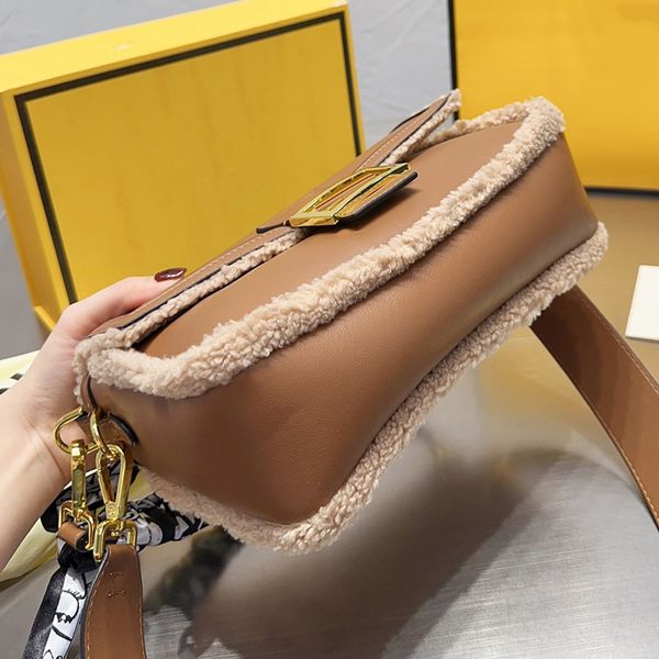 designer women fe shearing baguette shoulder bag italy roma brand f relief letters crossbody handbags lady nappa leather tote handbag luxury
designer women fe shearing baguette shoulder bag italy roma brand f relief letters crossbody handbags lady nappa leather tote handbag luxury