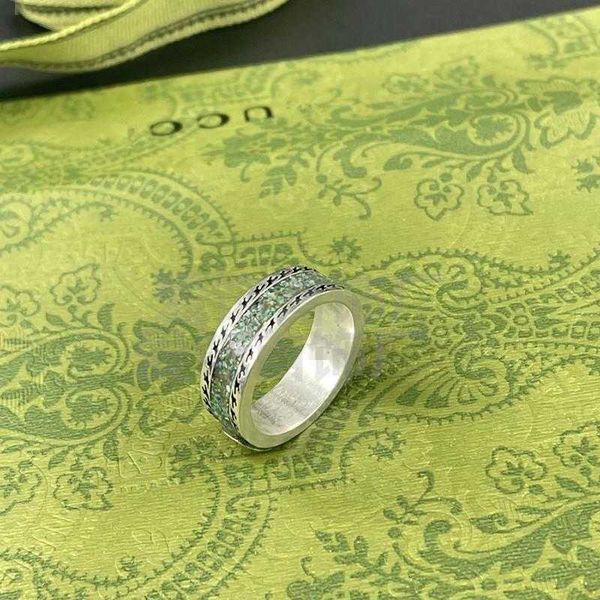 2023 designer new jewelry sterling silver used light green enamel interlocking letter men and women couple ring
2023 designer new jewelry sterling silver used light green enamel interlocking letter men and women couple ring