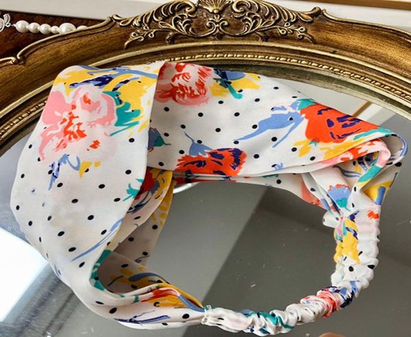 floral printed silk hairband designer elastic yoga hair bands popular fitness ladies headband for running
floral printed silk hairband designer elastic yoga hair bands popular fitness ladies headband for running