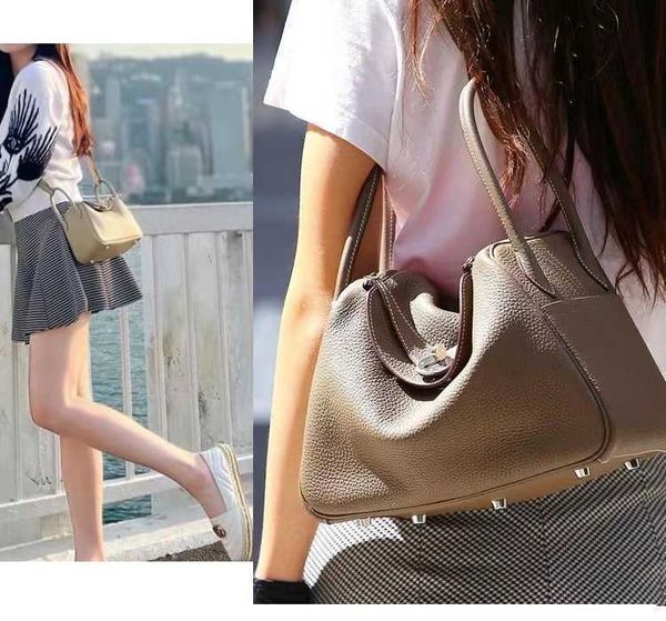 handbags luxury designer birk genuine leather cons bag 2022 high-grade texture doctor family 20 shoulder messenger women's fashi
handbags luxury designer birk genuine leather cons bag 2022 high-grade texture doctor family 20 shoulder messenger women's fashi