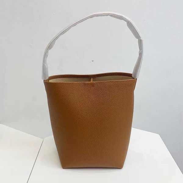 designer luxury women the tote bag fashion versatile handbags shoulder crossbody bags purse tories totes large capacity saddle wallets 7a h9
designer luxury women the tote bag fashion versatile handbags shoulder crossbody bags purse tories totes large capacity saddle wallets 7a h9