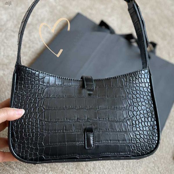 retro underarm bag cowhide leather shoulder bags golden letter lock crocodile grain with box women fashion purse
retro underarm bag cowhide leather shoulder bags golden letter lock crocodile grain with box women fashion purse