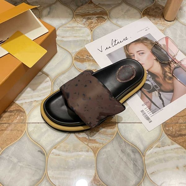 womens slippers house shoes designer version sandals printed buckle design soft sole women fashion ladies slippers flip, Black
womens slippers house shoes designer version sandals printed buckle design soft sole women fashion ladies slippers flip, Black