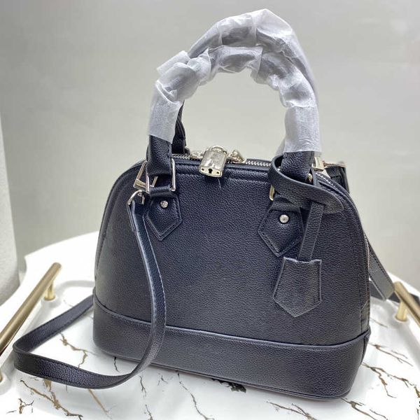 lady luxurys designers lvity wallets letter plain floral shell bags diana package lvity handbags zipper black shoulder bags camera lock embo
lady luxurys designers lvity wallets letter plain floral shell bags diana package lvity handbags zipper black shoulder bags camera lock embo
